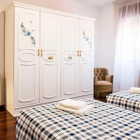 Holiday home Acenas De Iris Sarria